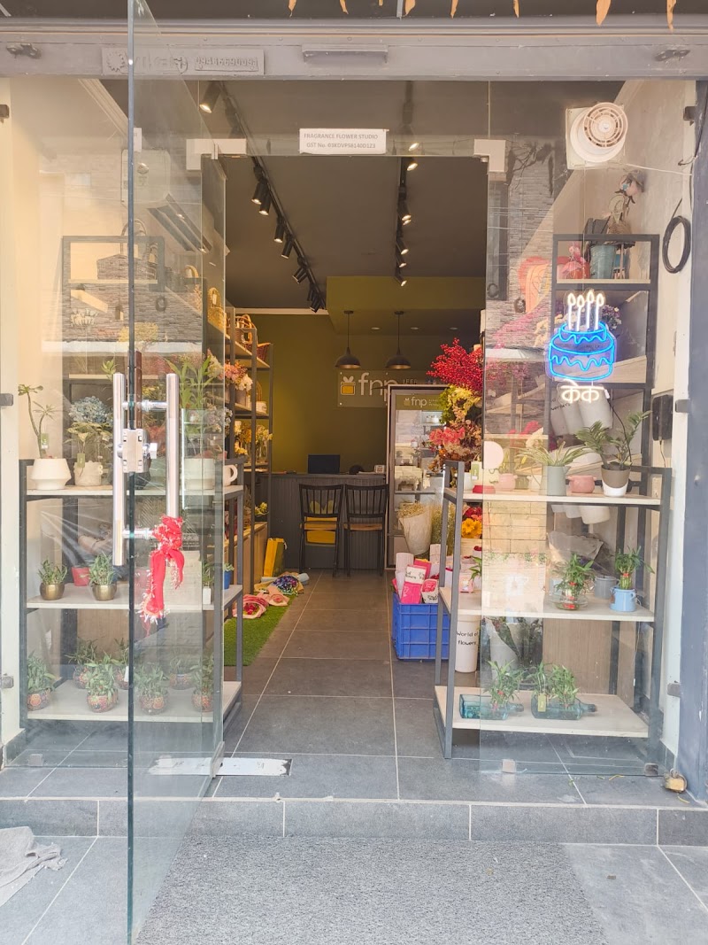 FNP - Flowers, Cakes And Gift Hampers in Nayagaon, Mohali